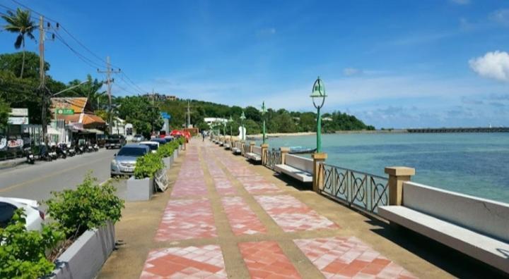 Panwa Beach Side Beachfront Phuket Exteriör bild